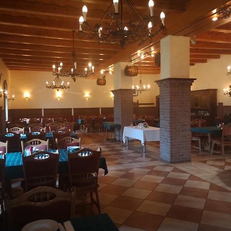 Eszter-Haz Vendeghaz Kerekegyhaza Hotell Exteriör bild