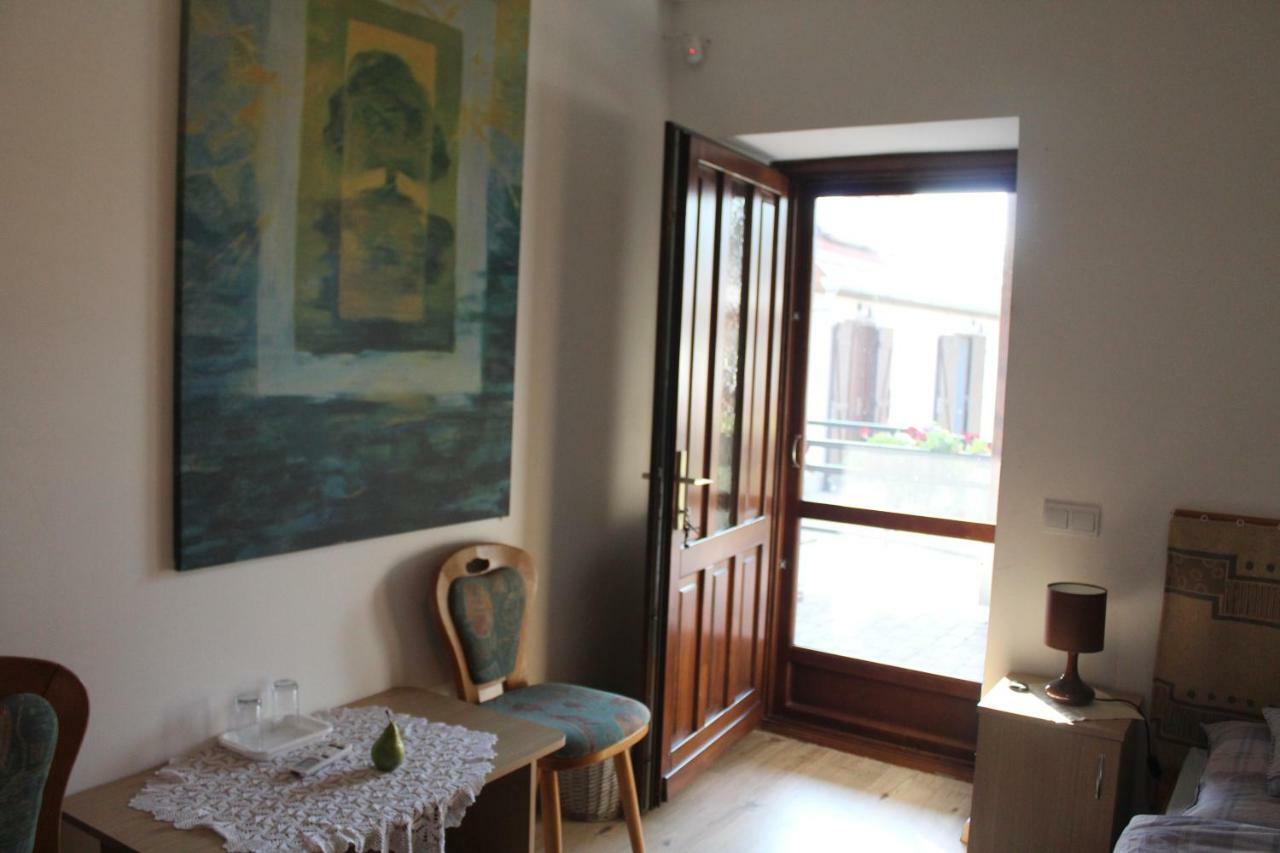 Eszter-Haz Vendeghaz Kerekegyhaza Hotell Exteriör bild